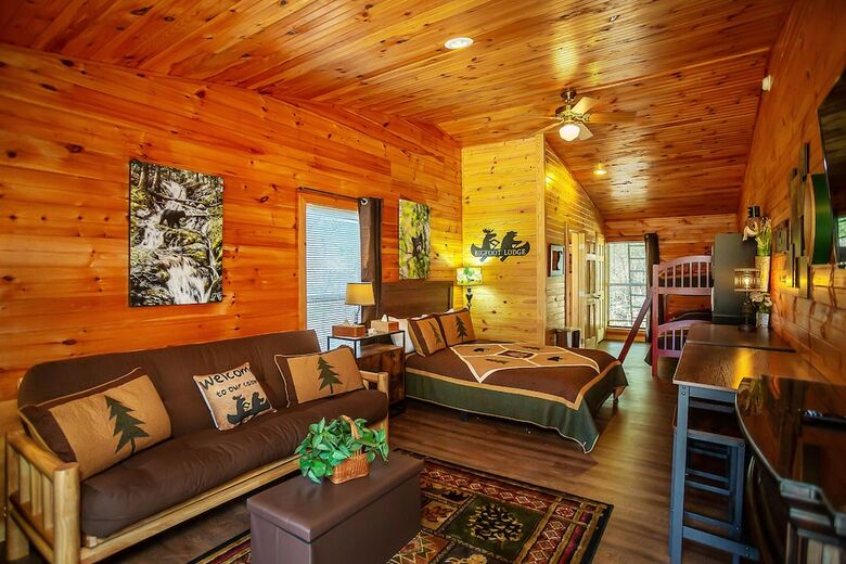 Hotel Bigfoot Lodge Room One
