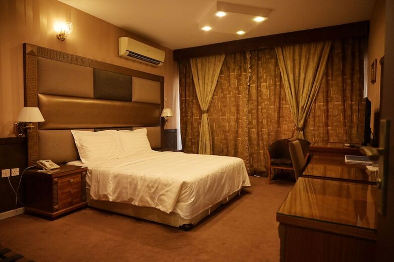 Abjad Crown Hotel