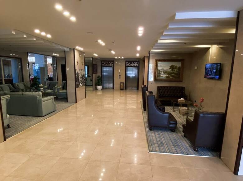 Landmark Hotel - Sari