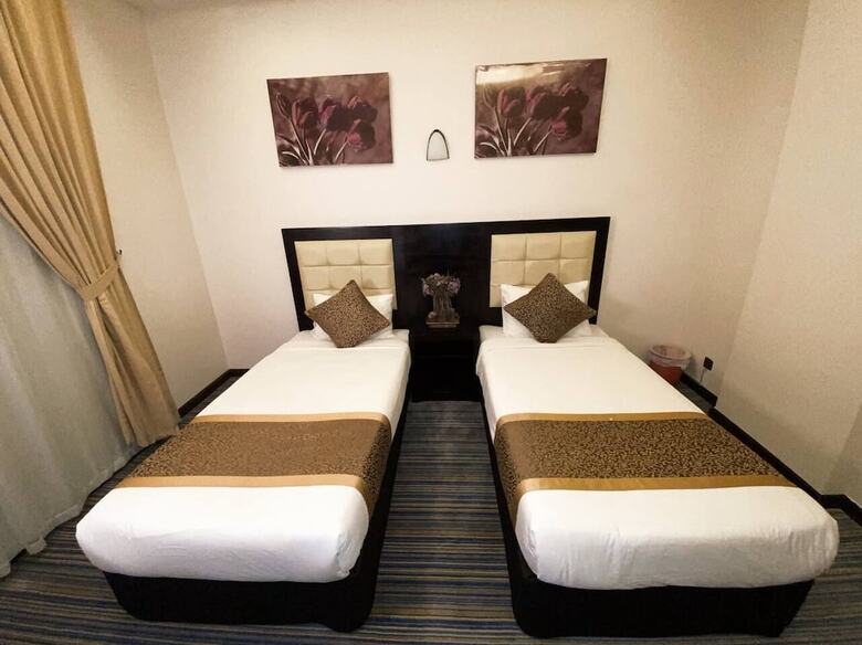 Landmark Hotel - Sari