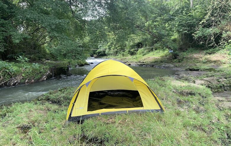 Bed & Breakfast Teratai Biru River Camping Ground