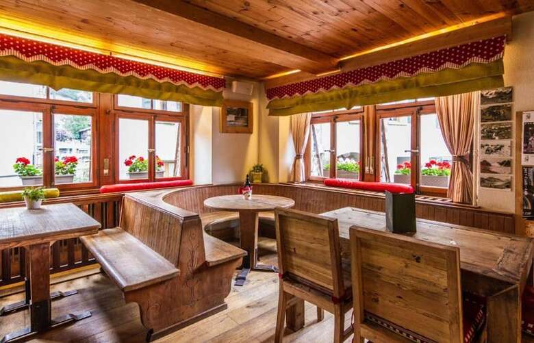 Bed & Breakfast Hotel De La Poste