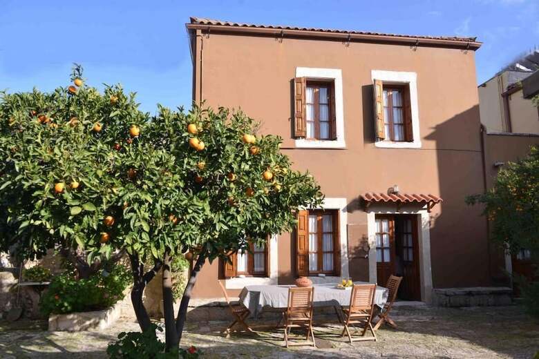 Hotel Troullos Traditional Houses