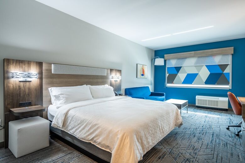 Hotel Holiday Inn Express & Suites Charlottesville By Ihg