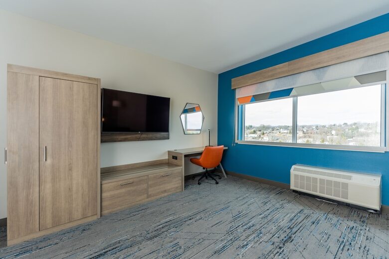 Hotel Holiday Inn Express & Suites Charlottesville By Ihg