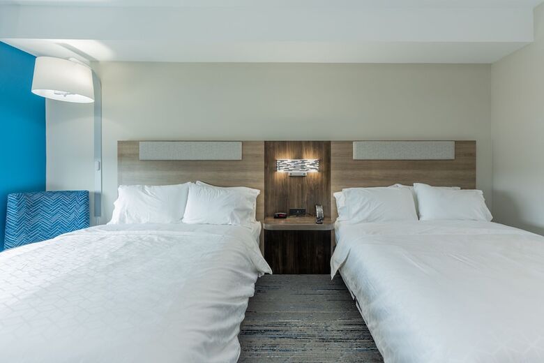 Hotel Holiday Inn Express & Suites Charlottesville By Ihg
