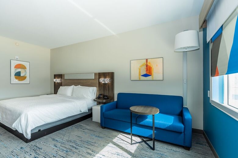 Hotel Holiday Inn Express & Suites Charlottesville By Ihg