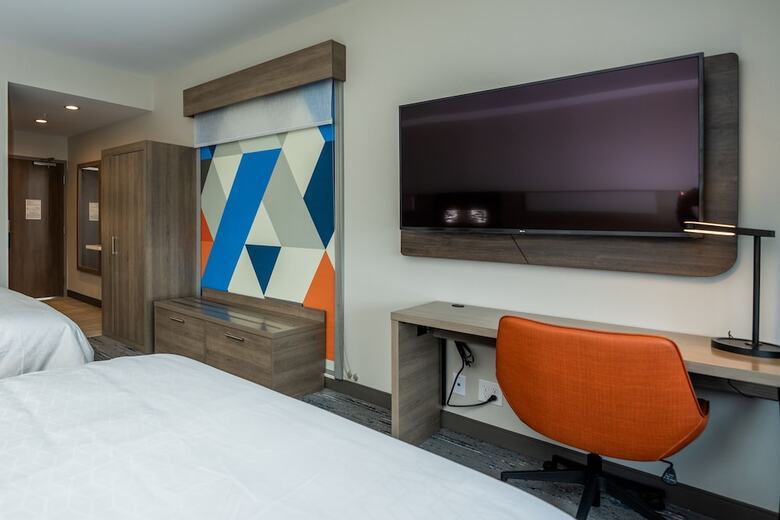 Hotel Holiday Inn Express & Suites Charlottesville By Ihg
