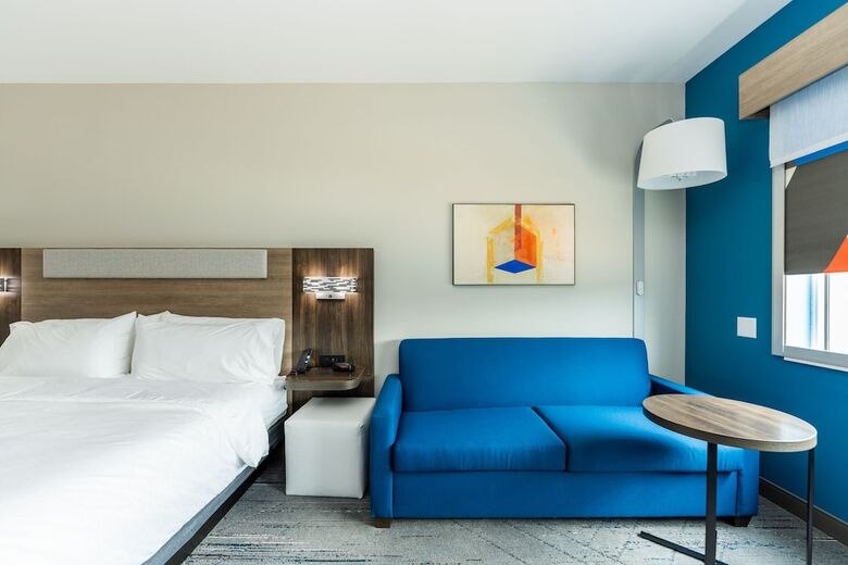 Hotel Holiday Inn Express & Suites Charlottesville By Ihg