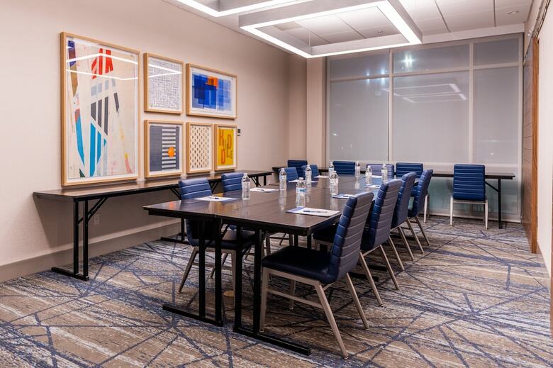 Hotel Holiday Inn Express & Suites Charlottesville By Ihg