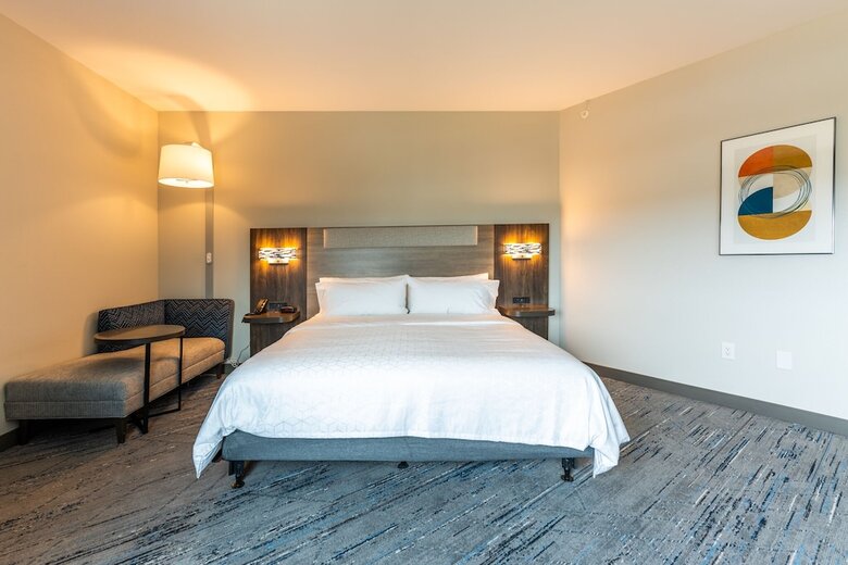 Hotel Holiday Inn Express & Suites Charlottesville By Ihg