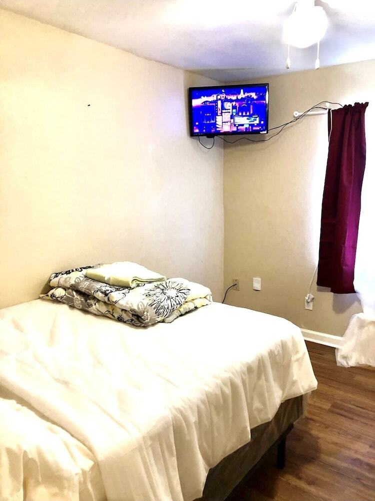 The Ugly House