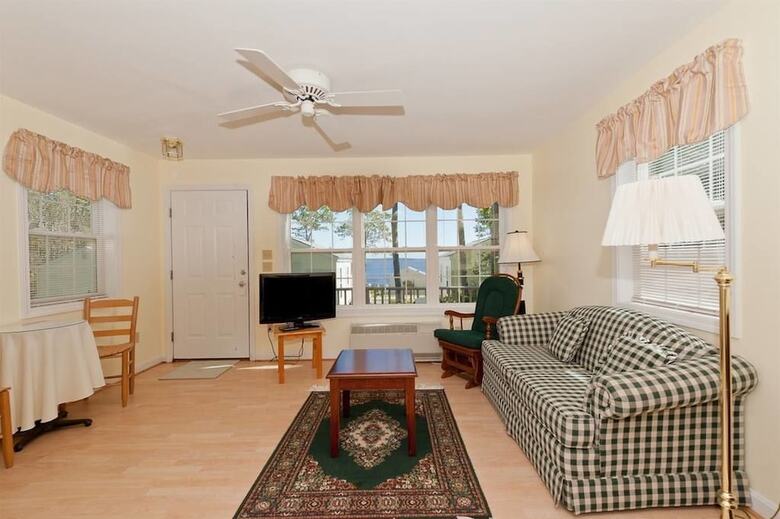 Glenmoor By The Sea