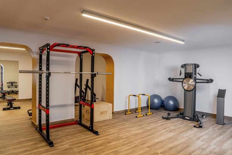 Hotel Cresanto Luxury Suites