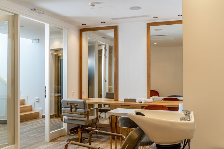 Hotel Cresanto Luxury Suites