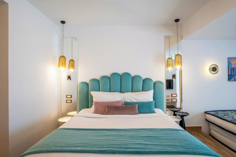 Hotel Cresanto Luxury Suites