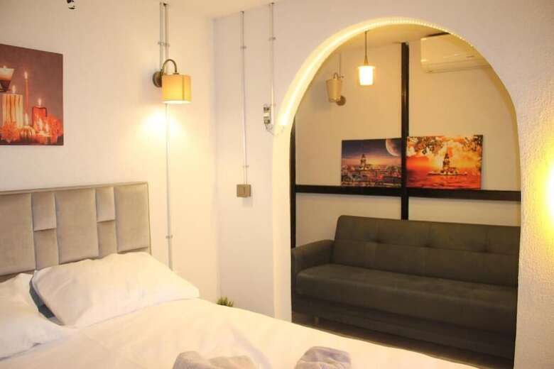 Ambar Hotel