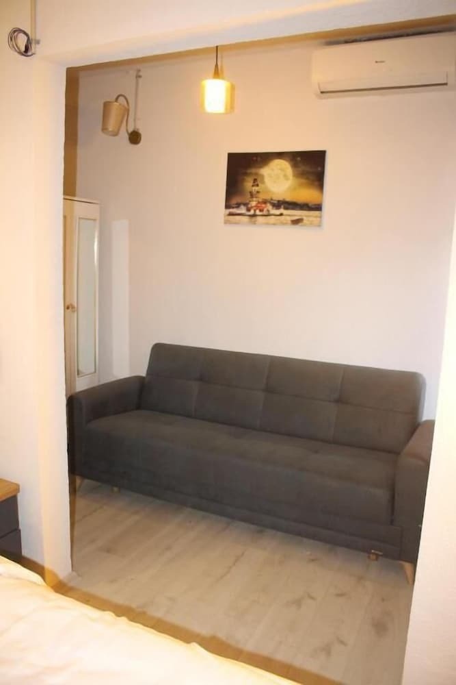 Ambar Hotel