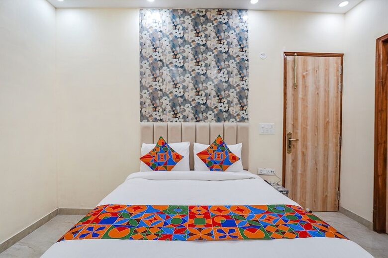 Fabhotel Ada Residency