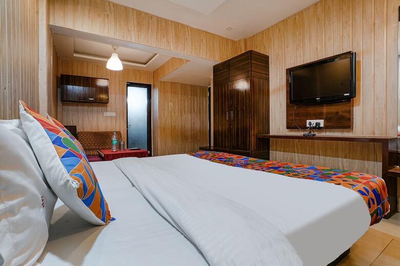 Hotel Fabexpress Yatri Inn