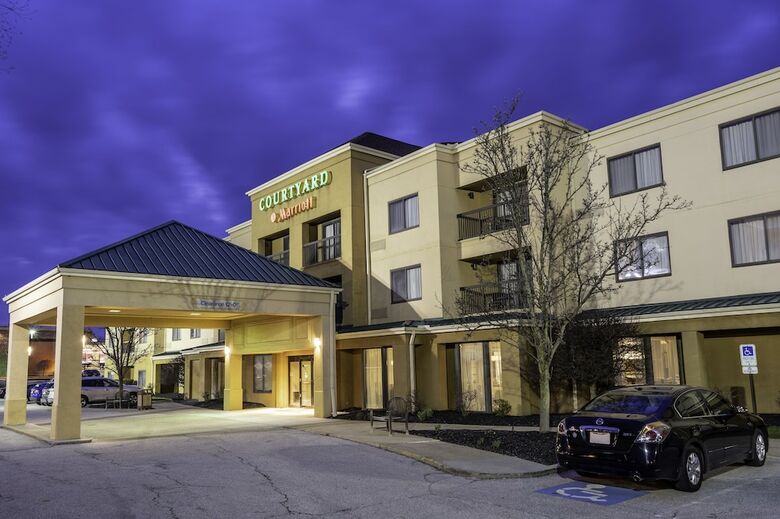 Hotel Courtyard By Marriott Cleveland Willoughby