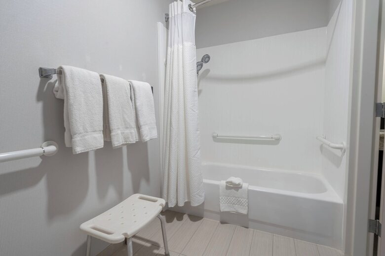 Hotel Courtyard By Marriott Cleveland Willoughby