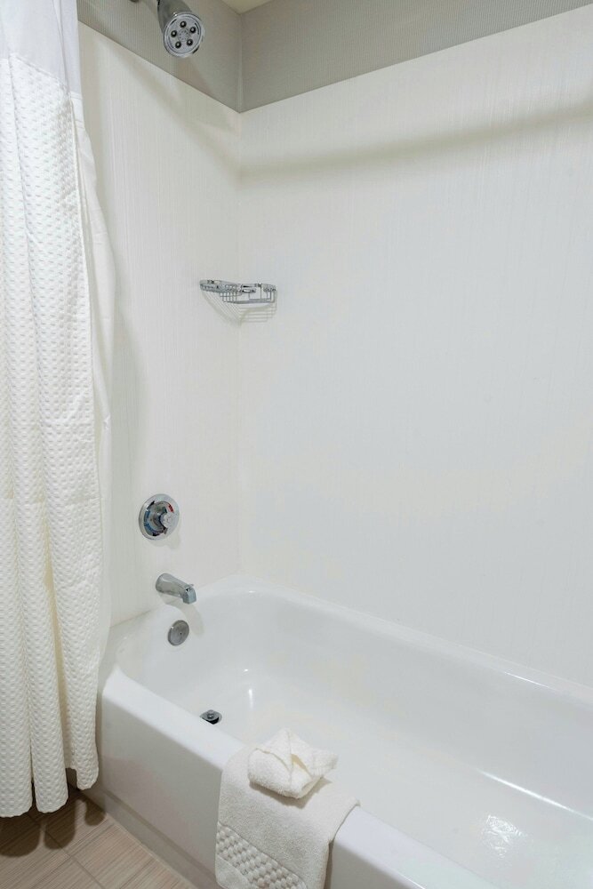 Hotel Courtyard By Marriott Cleveland Willoughby