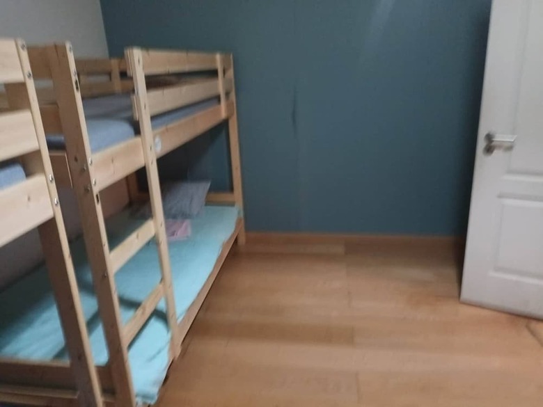 Room-bed In A 6-bed Dormitory Room 2 Mal