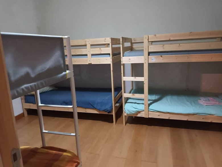 Room-bed In A 6-bed Dormitory Room 2 Mal