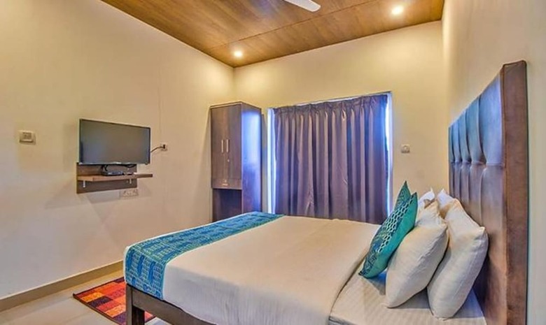 Hotel Fabexpress Balaji Inn