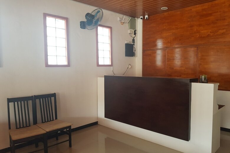 Hotel Oyo 93709 Rose Inn 2