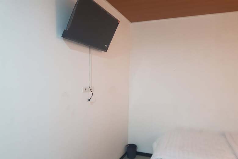 Hotel Oyo 93709 Rose Inn 2