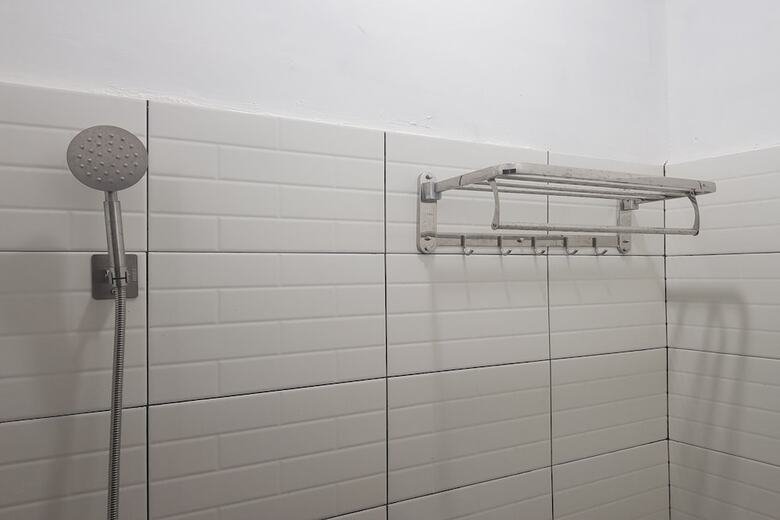 Hotel Oyo 93709 Rose Inn 2