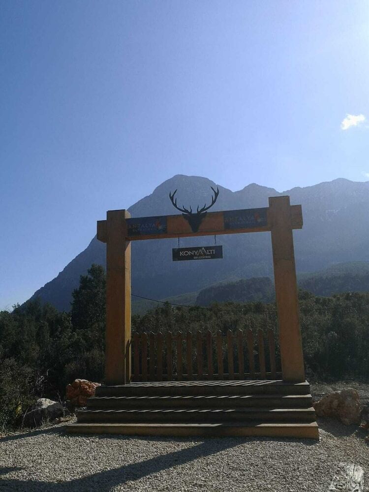 Pension Seron Mountain House