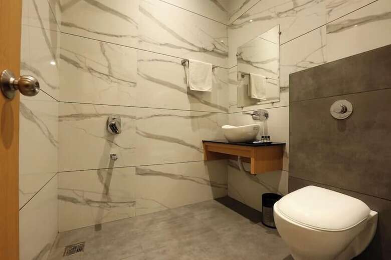 Hotel Regalia Grand By Delight Stay