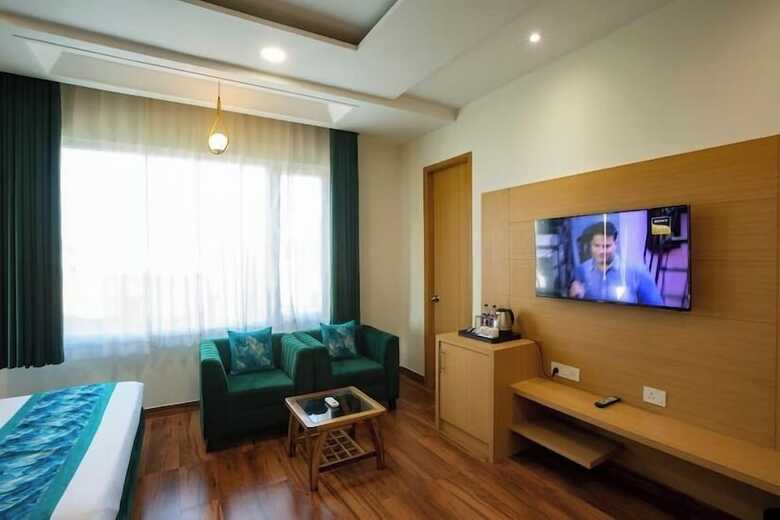 Hotel Regalia Grand By Delight Stay