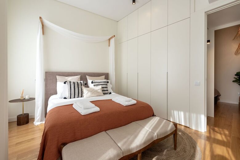 Aparthotel Mouzinho Da Silveira 215 By Lovelystay