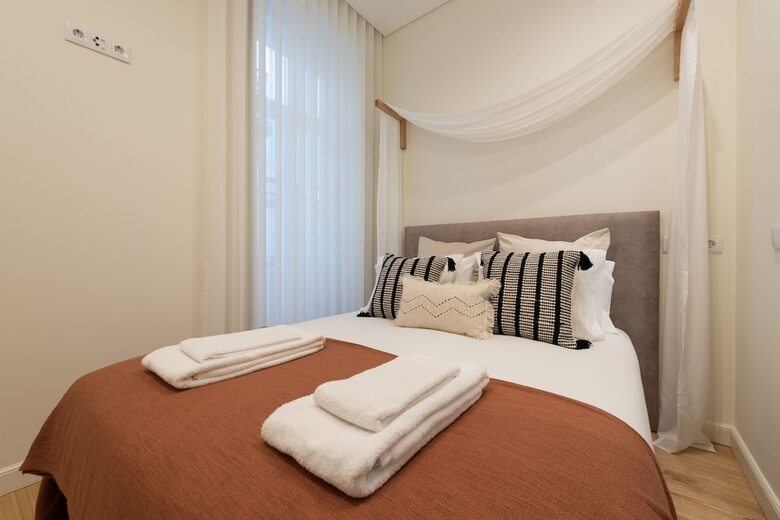 Aparthotel Mouzinho Da Silveira 215 By Lovelystay