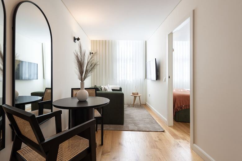Aparthotel Mouzinho Da Silveira 215 By Lovelystay