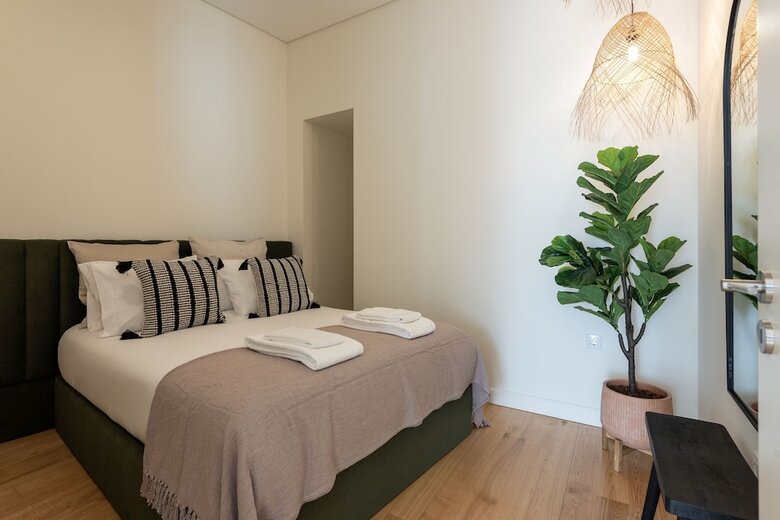Aparthotel Mouzinho Da Silveira 215 By Lovelystay