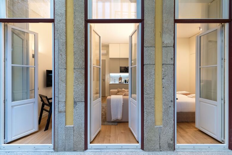 Aparthotel Mouzinho Da Silveira 215 By Lovelystay