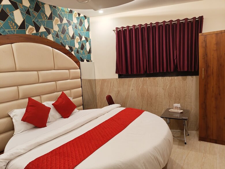 Hotel Dream Palace Residency