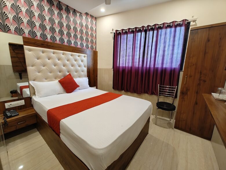 Hotel Dream Palace Residency