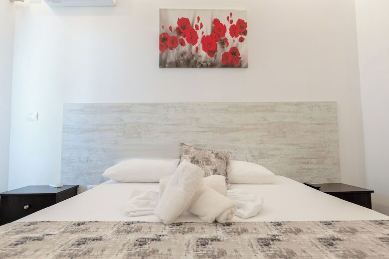 Hotel Vila Irdi