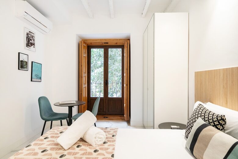 Aparthotel Dobo Madrid Luna