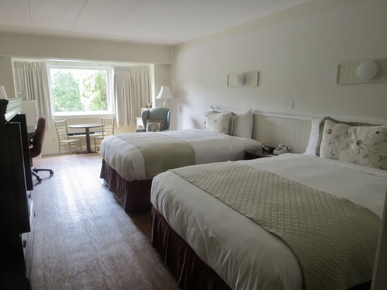 Hotel Shoreway Acres Inn & Cape Cod Lodging
