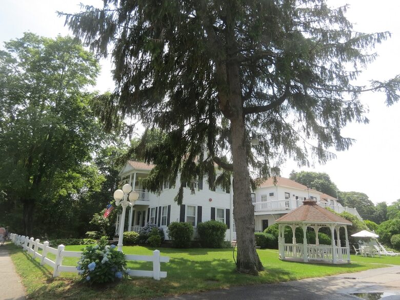 Hotel Shoreway Acres Inn & Cape Cod Lodging