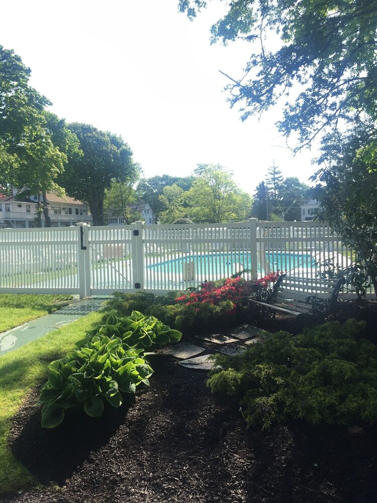 Hotel Shoreway Acres Inn & Cape Cod Lodging