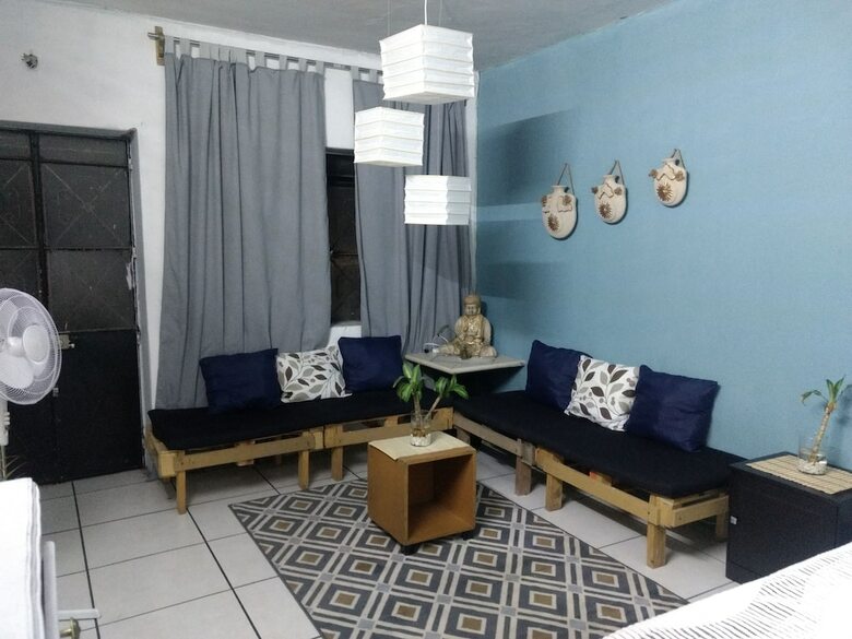 Hostal Gato Azul Habitaciones Privadas