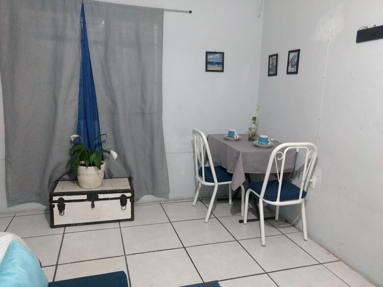 Hostal Gato Azul Habitaciones Privadas